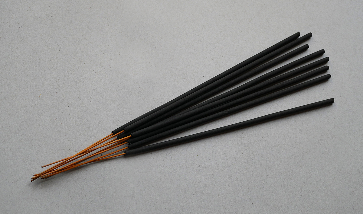 Ancient Roman Frankincense 11″ Incense (2 Packs of 8) - Image 2